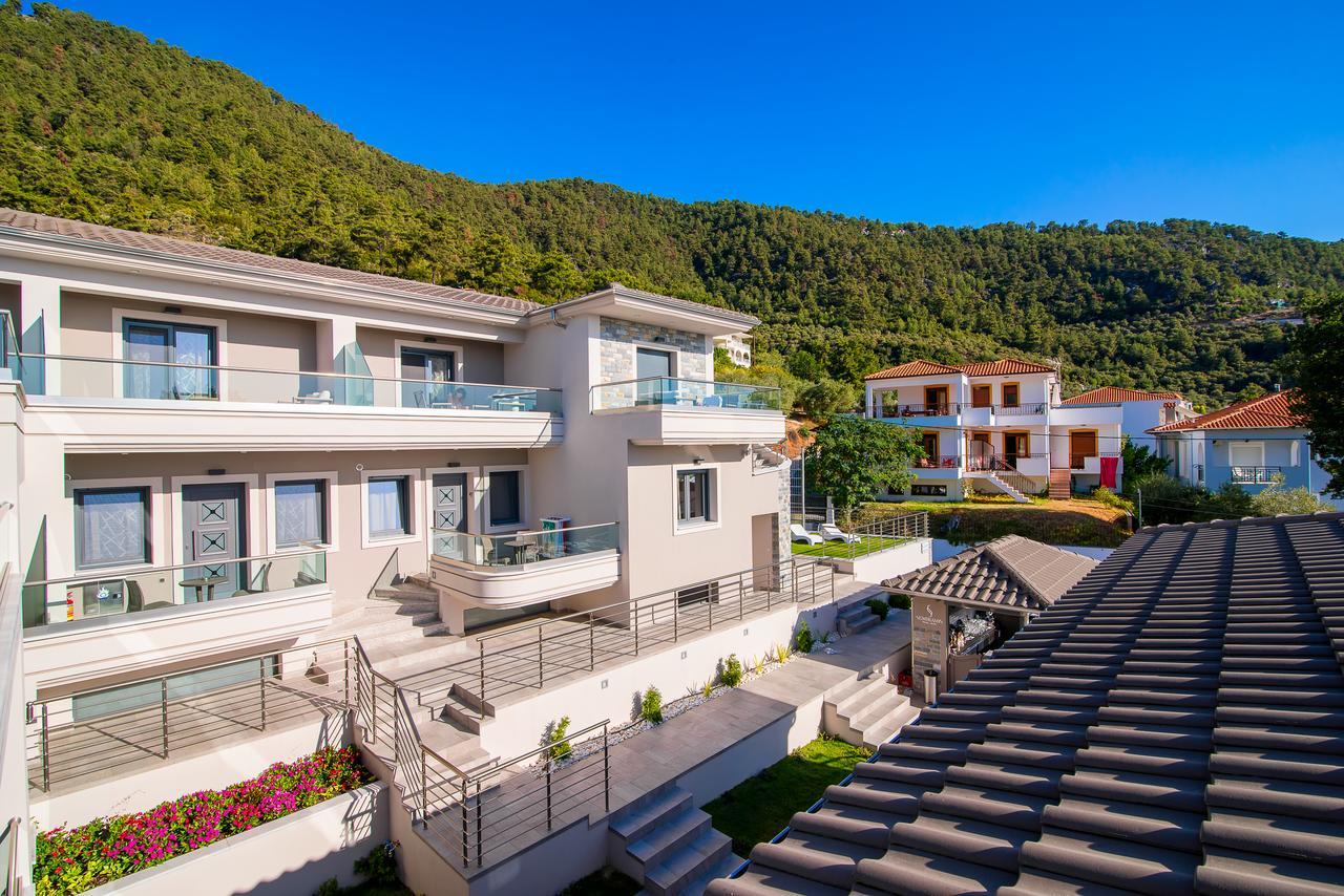 Semiramis Luxury Suites Chrysi Ammoudia Exterior photo